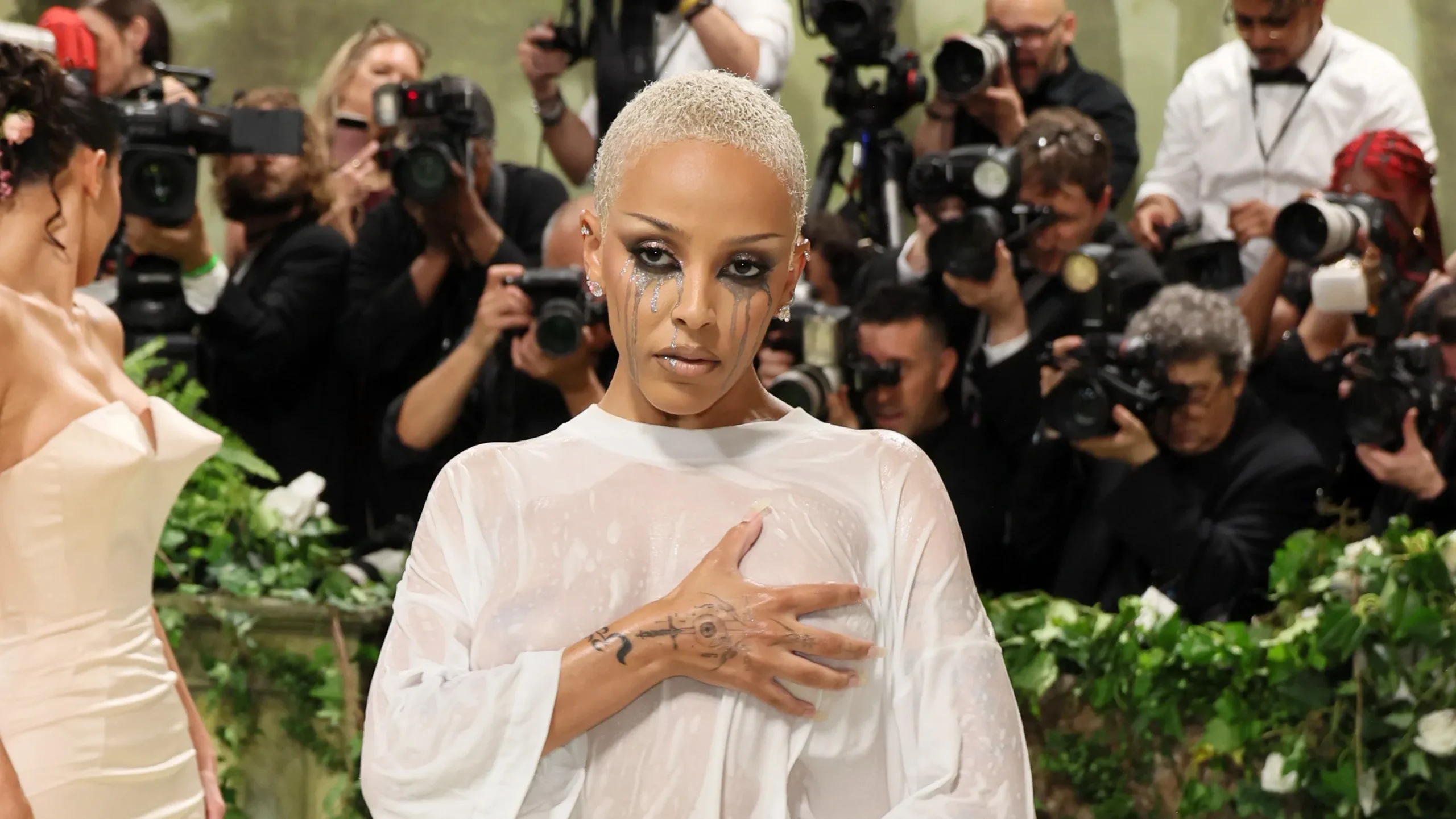 Doja Cat at the Met Gala 2024: A Stunning Fusion of Fashion and Fantasy